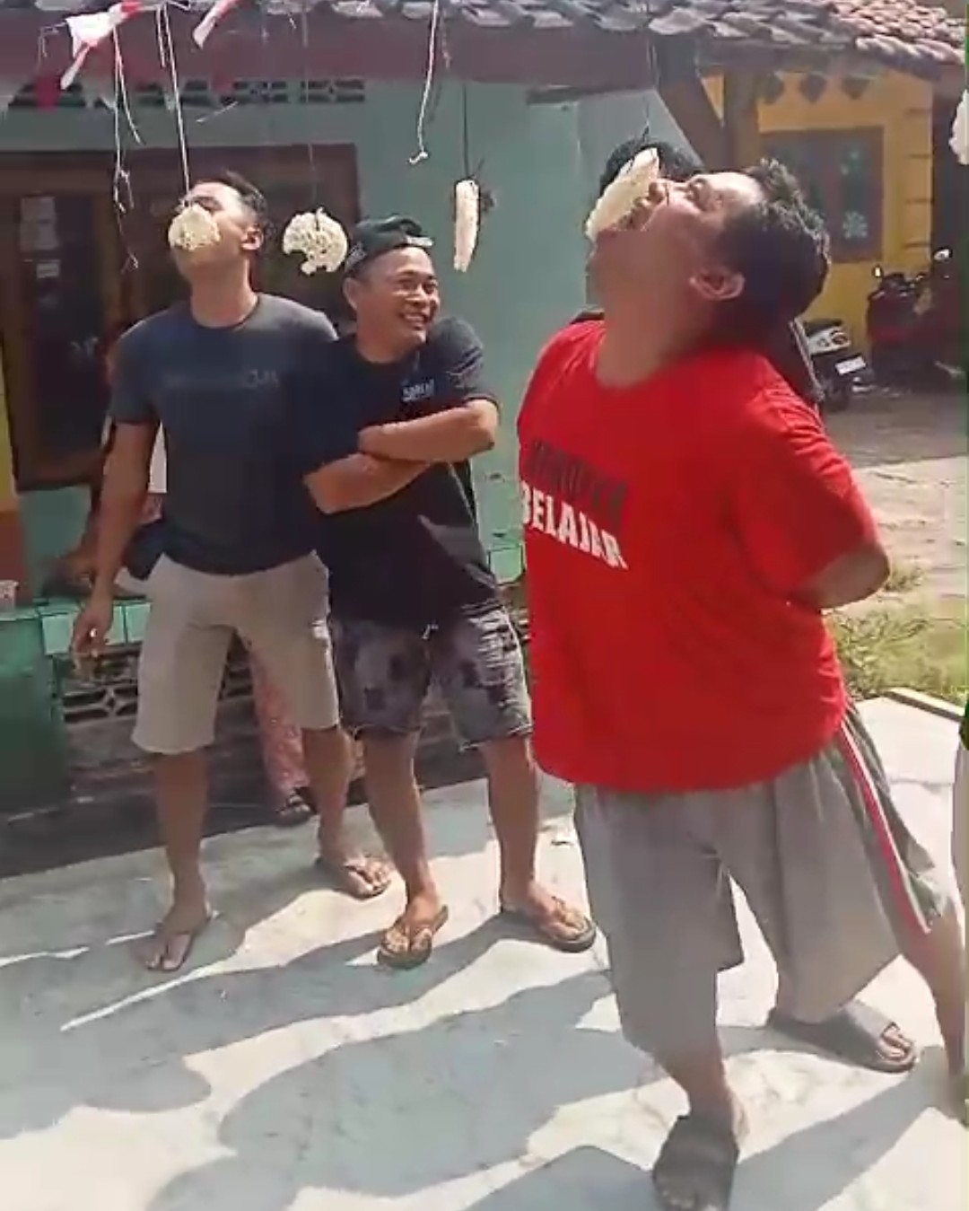 Warga Ngampel Meriahkan HUT ke-80 RI dengan Aneka Lomba Tradisional