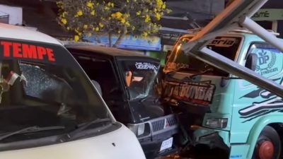 Truk Hantam Beruntun di Jalan Sukarno Hatta Ponorogo, Dua Warga Luka Ringan