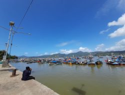 Cuaca Ekstrem Hambat Nelayan Tulungagung Melaut, Target PAD Jasa Timbang Terancam Meleset