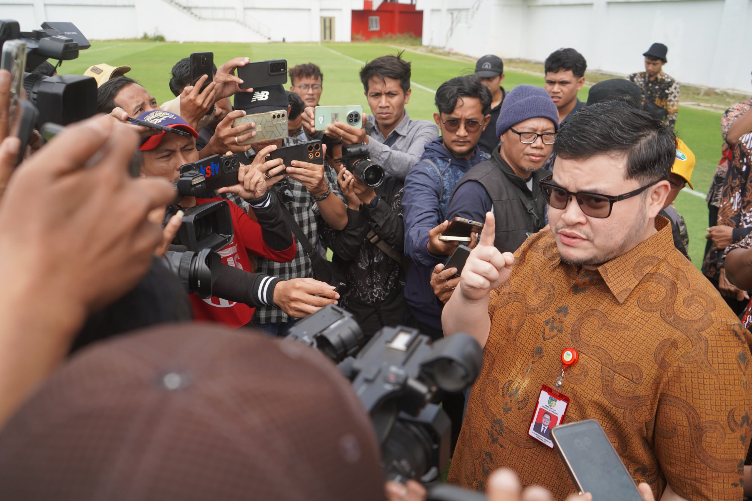 Bupati Kediri, Mas Dhito : Bendera One Piece Boleh Dikibarkan, Asal Tidak Lebihi Merah Putih