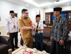 Bupati Kediri, Mas Dhito, Sambut Kedatangan Teman Spesial, Tapi Ternyata Masih Pelajar MTs, Ini Infonya