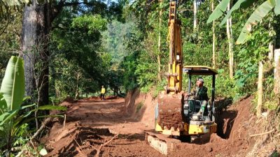 TMMD Kodim 0803 Madiun Buka Jalan Baru, Sambungkan Asa Warga Ngranget