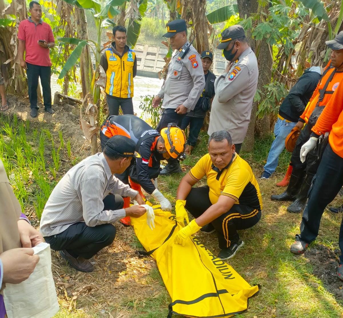 Hilang dari Sekolah, Bocah 4 Tahun Ditemukan Tewas di Tepi Bengawan Solo