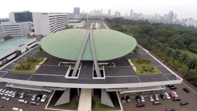 Pengamat Politik : Perlu Aturan Baru, Anggota DPR Minimal S1 dan Berintegritas