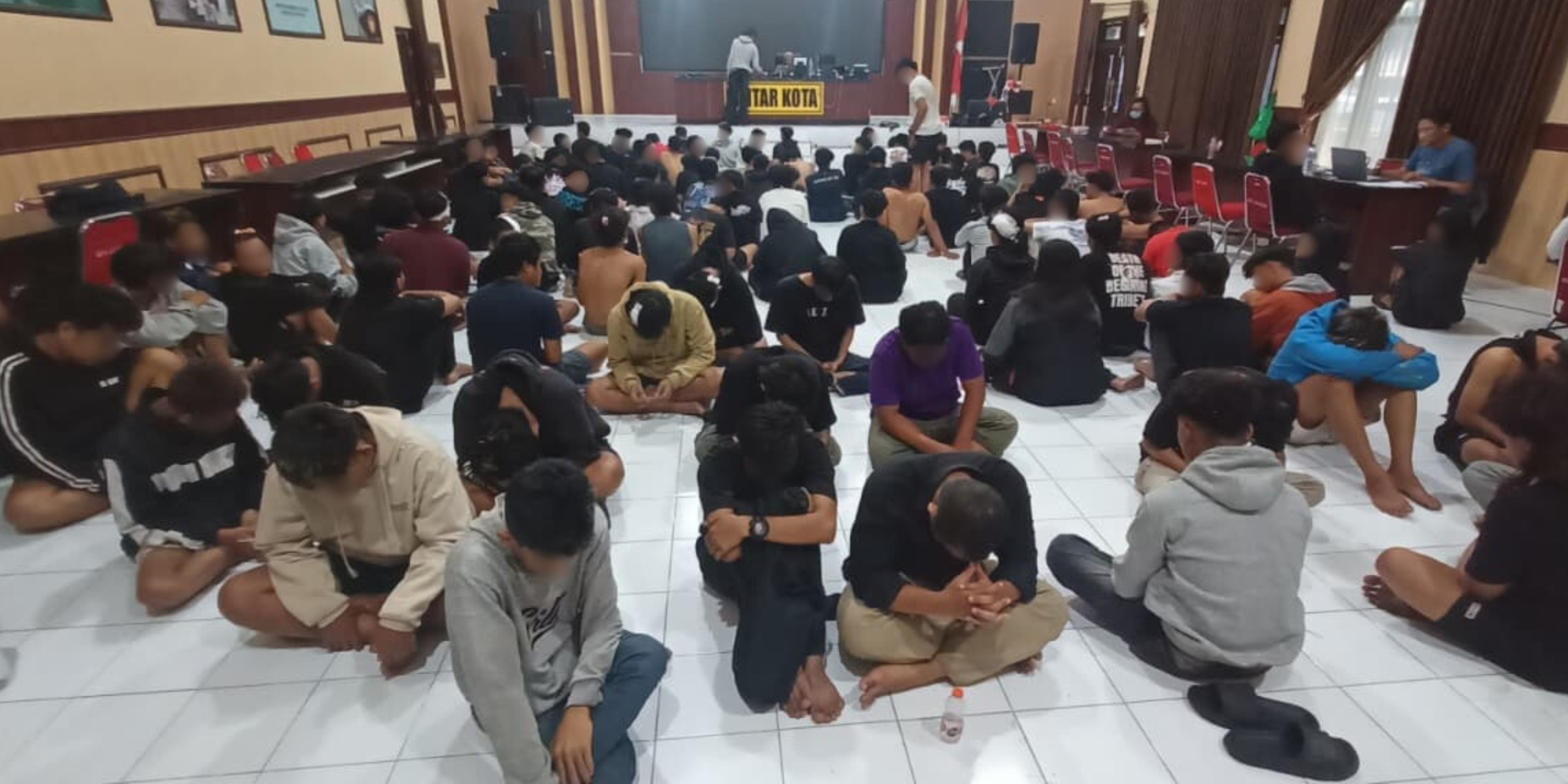 143 Orang Diamankan, Massa Anarkis di Blitar Ternyata Mayoritas Anak Muda