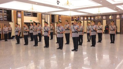 Kapolri Lantik Sejumlah PJU Mabes Polri dan Kapolda Baru