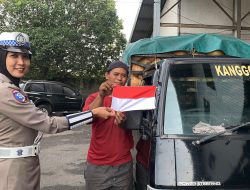 Sambut HUT RI ke-80, Polres Madiun Kota Ajak Pengemudi Kibarkan Merah Putih
