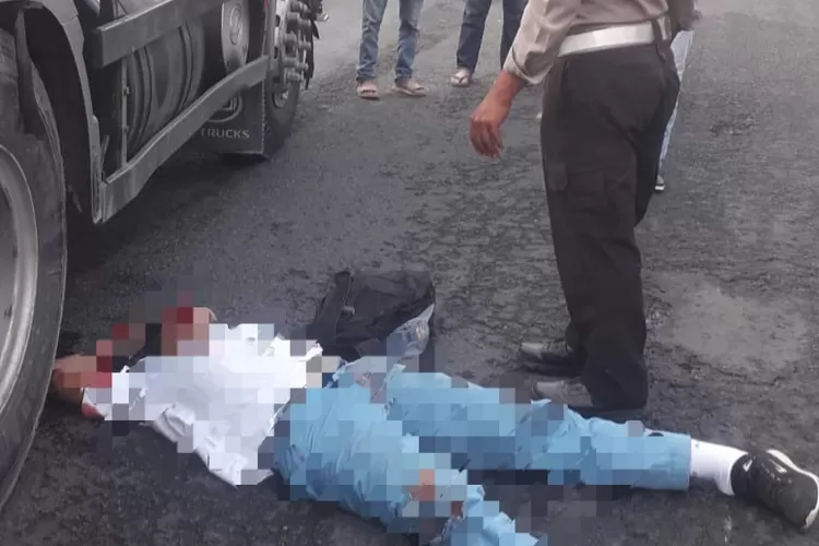 Pelajar di Lamongan Terlindas Truk Trailer Saat Berangkat Sekolah, Alami Patah Tulang