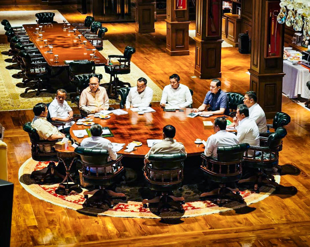 Presiden Prabowo dan Jajaran Menteri Bahas Pertanian hingga Pemanfaatan Lahan Pertanian