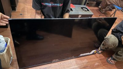 Warga Blitar Mulai Kembalikan Barang Jarahan DPRD ke Polisi