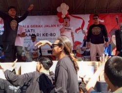 Peringati HUT ke-80 RI, Warga Lingkungan Bence Bernyanyi dan Berjoget