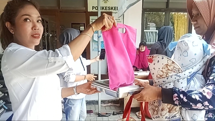 MBG Tiga B Hadir di Tosaren, Warga Antusias Sambut Program Perbaikan Gizi