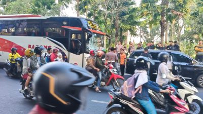 Tabrakan Beruntun di Timur Jembatan Brawijaya, Kota Kediri,  Libatkan Bus dan Dua Truk Boks