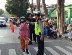 Unit Lantas Polsek Kediri Kota Gelar Sapa Pagi, Jaga Kelancaran Lalu Lintas dan Keselamatan Pelajar