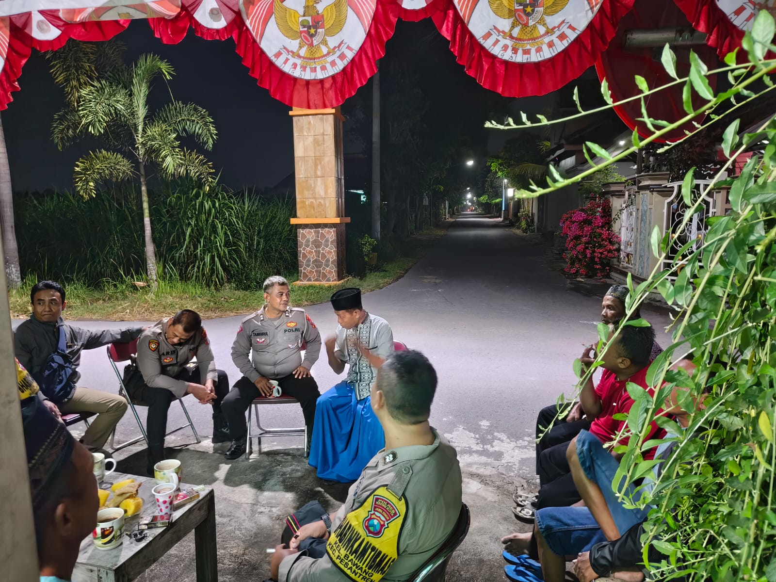 Polsek Pesantren Gencarkan Patroli Pos Kamling, Warga Didorong Aktif Ronda Malam