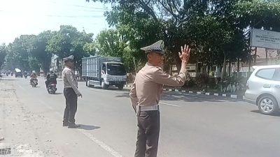 Polisi Siaga di Dinas Pertanian Kediri Antisipasi Aksi Hari Tani Nasional