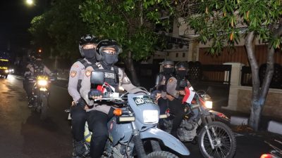 Polres Lamongan Bersama TNI dan Brimob Gelar Patroli Skala Besar Jaga Kondusivitas Wilayah