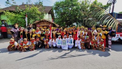 Meriahkan HUT RI ke-80, Siswa SDN 2 Wonojoyo Tampil Anggun dengan Pakaian Adat Nusantara