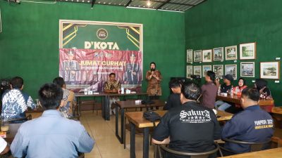 Polres Lamongan Gelar Jumat Curhat Bersama Mahasiswa Unisla, Bahas Isu Keamanan dan Sosial