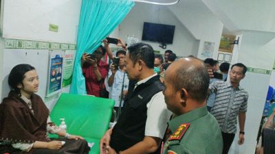 Bupati Lamongan Jenguk Siswa SMAN 2 Diduga Keracunan MBG, Ini Penjelasannya