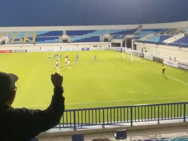 Bermain dengan 10 Pemain, Persela Lamongan Amankan Kemenangan Dramatis Atas Persiku Kudus