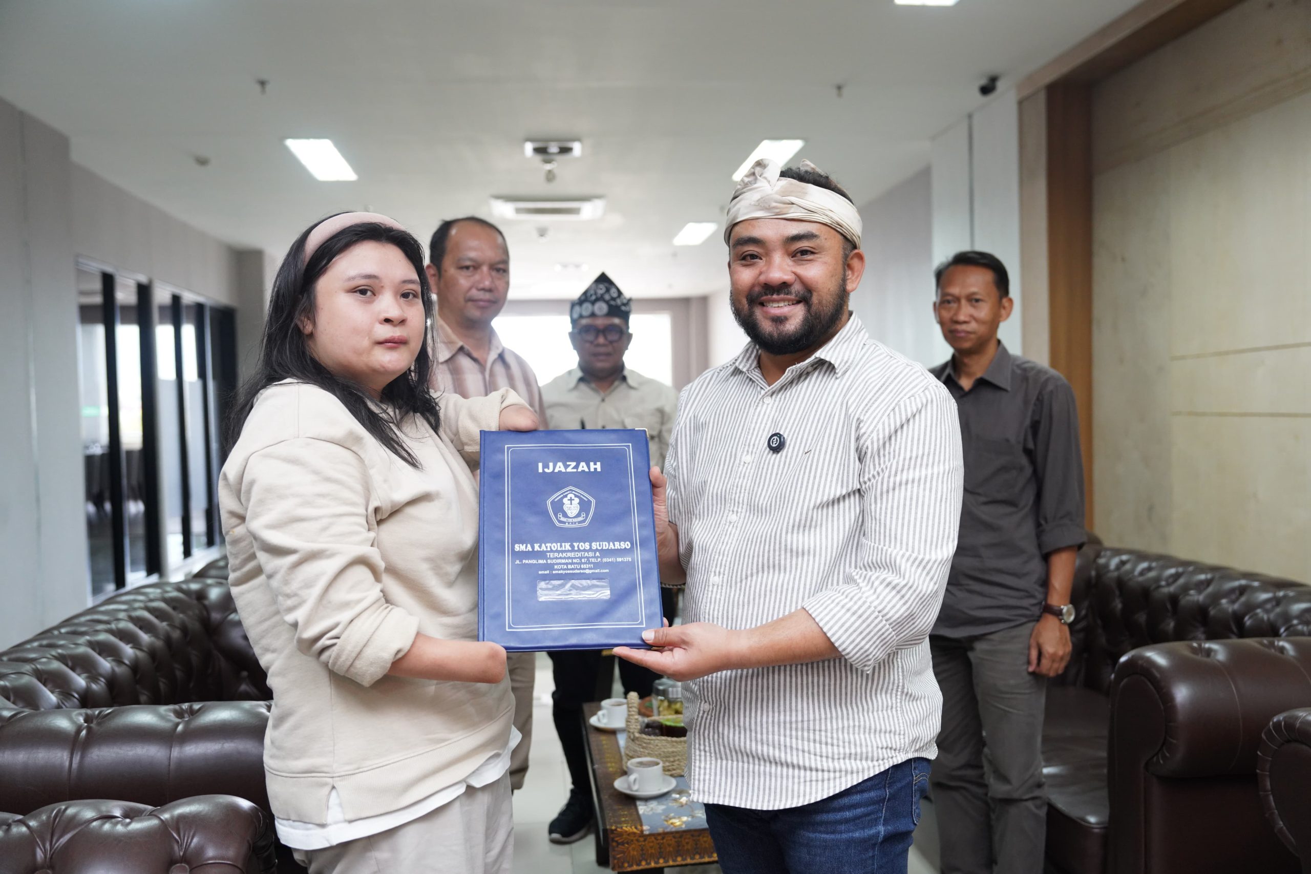 Wawali Batu Turun Tangan Bantu Penyandang Disabilitas Dapatkan Ijazah yang Ditahan Sekolah