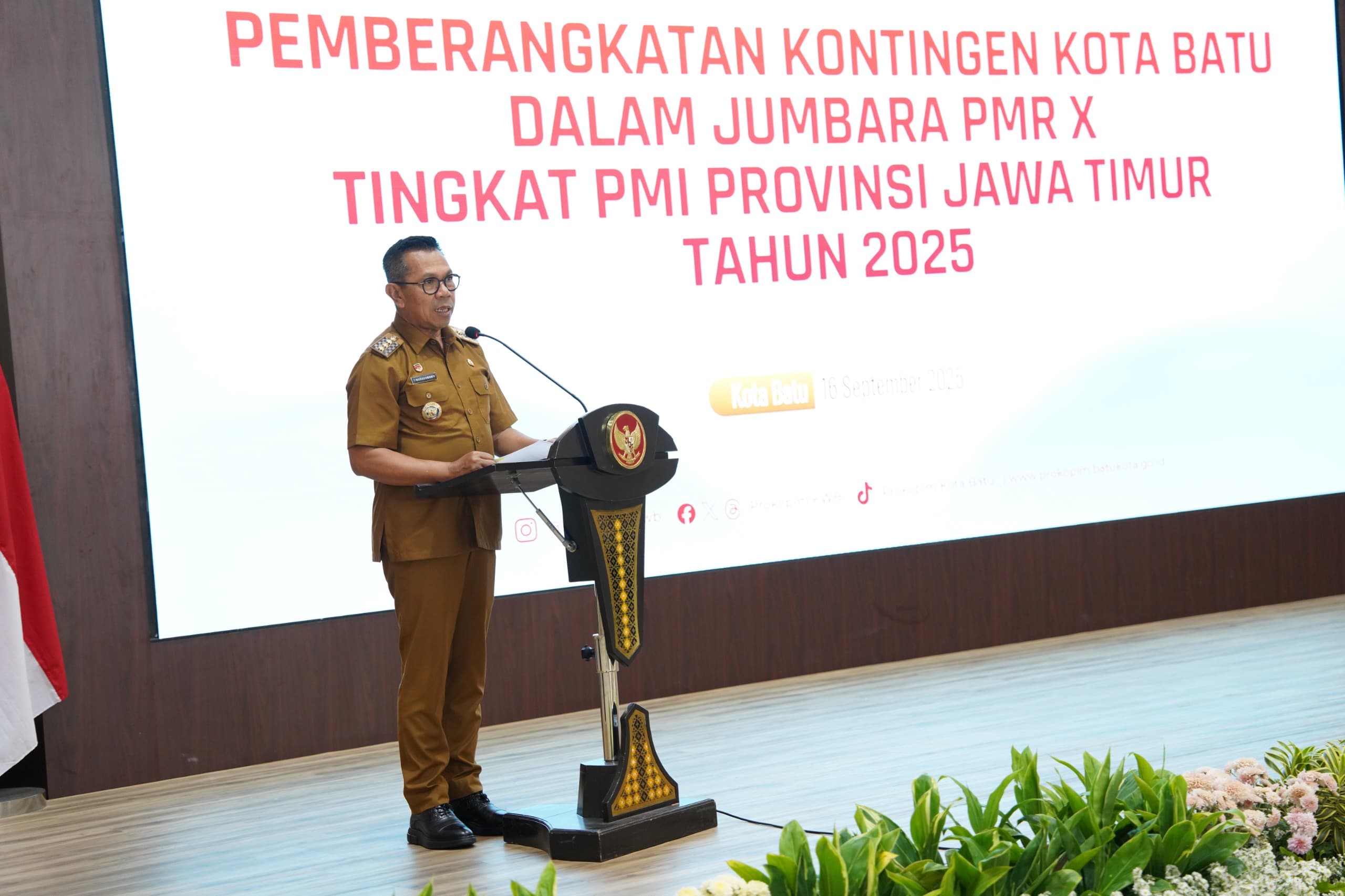 Wali Kota Batu dan Wakilnya Lepas Kontingen Jumbara PMR X ke Gresik