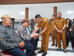 Pemkot Batu Salurkan PKH Plus untuk 146 Warga Bumiaji, Ini Infonya