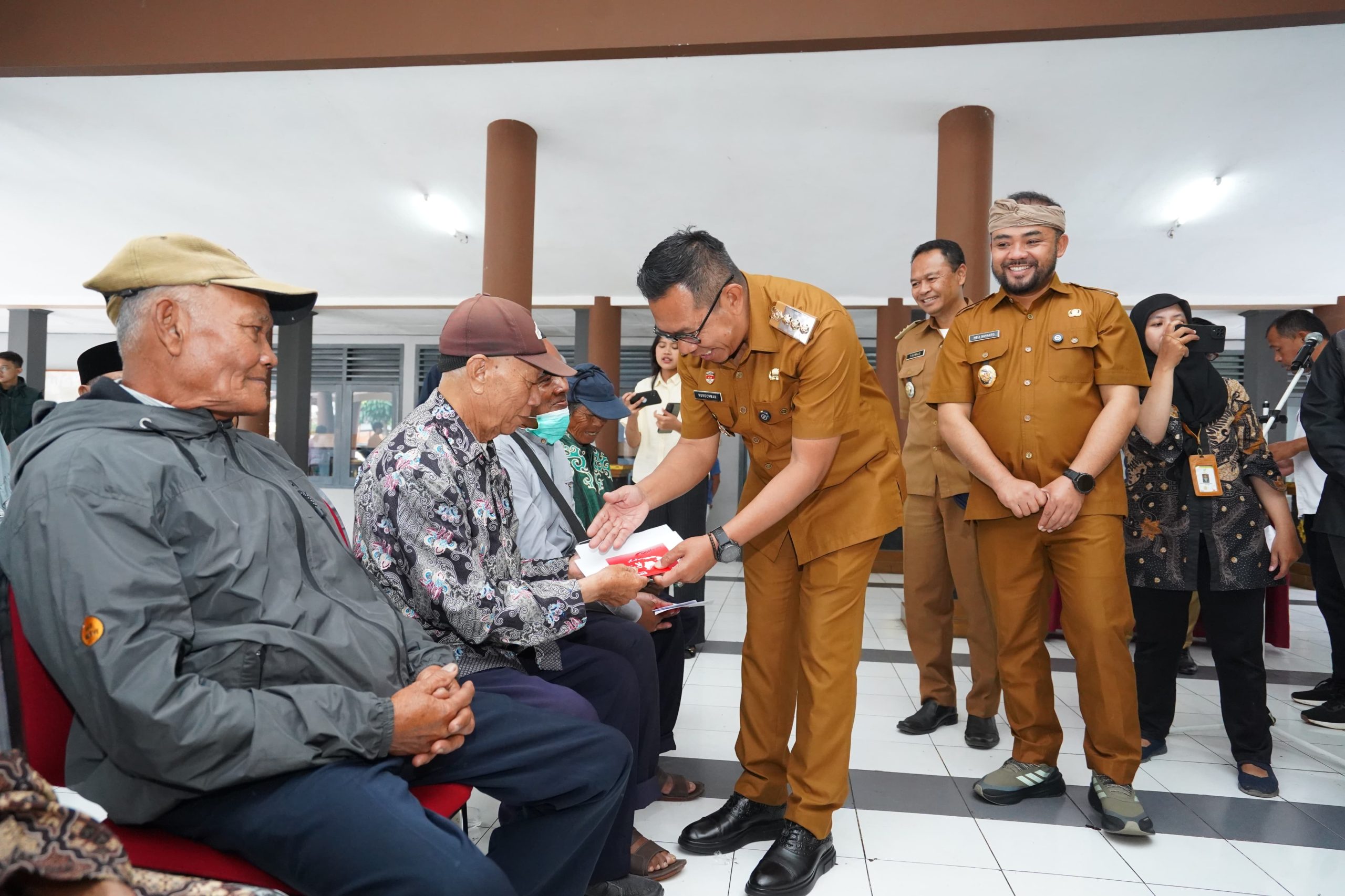 Pemkot Batu Salurkan PKH Plus untuk 146 Warga Bumiaji