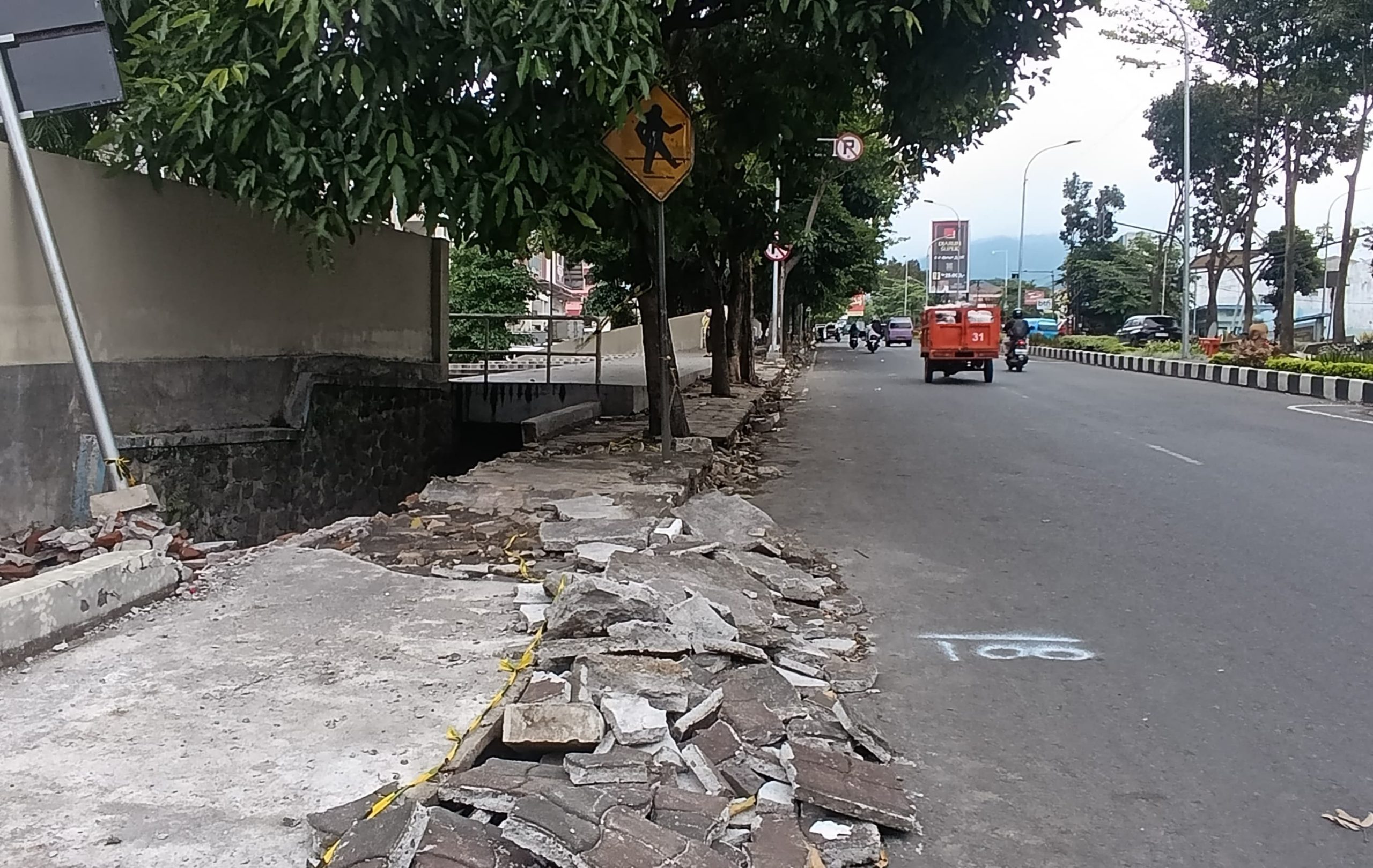 DPUPR Batu Tata Ulang Depan Pasar Among Tani, Siapkan Jalur Bus Wisata