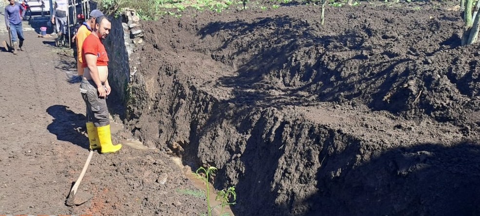 Tanah Ambles di Tulungrejo, Akses Jalan di Bumiaji Terhambat