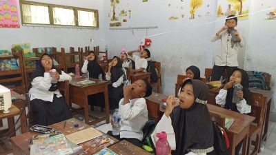 Sebanyak 85 Sekolah di Blitar Jadi Sasaran Program Pencegahan Cacingan Anak