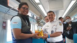 Hari Ozon Sedunia, KAI Daop 7 Madiun Bagikan Bibit Pohon dan Edukasi Lingkungan