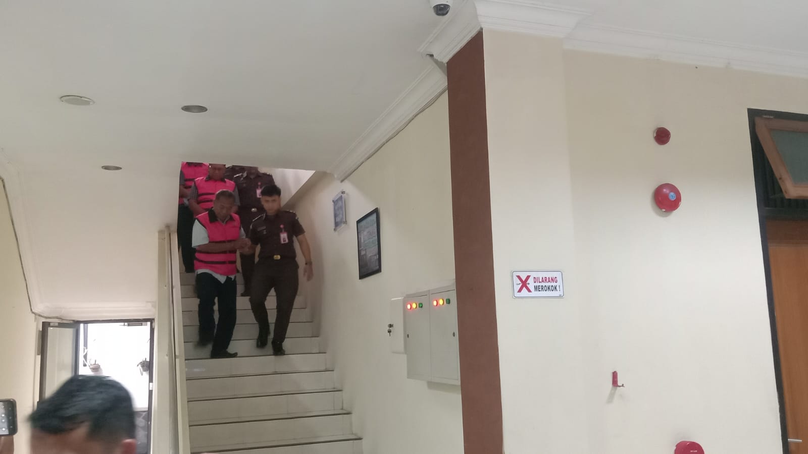 Kejari Tulungagung Tahan Kades Tanggung dan Bendahara, Diduga Korupsi Dana Desa Rp 1,5 Miliar