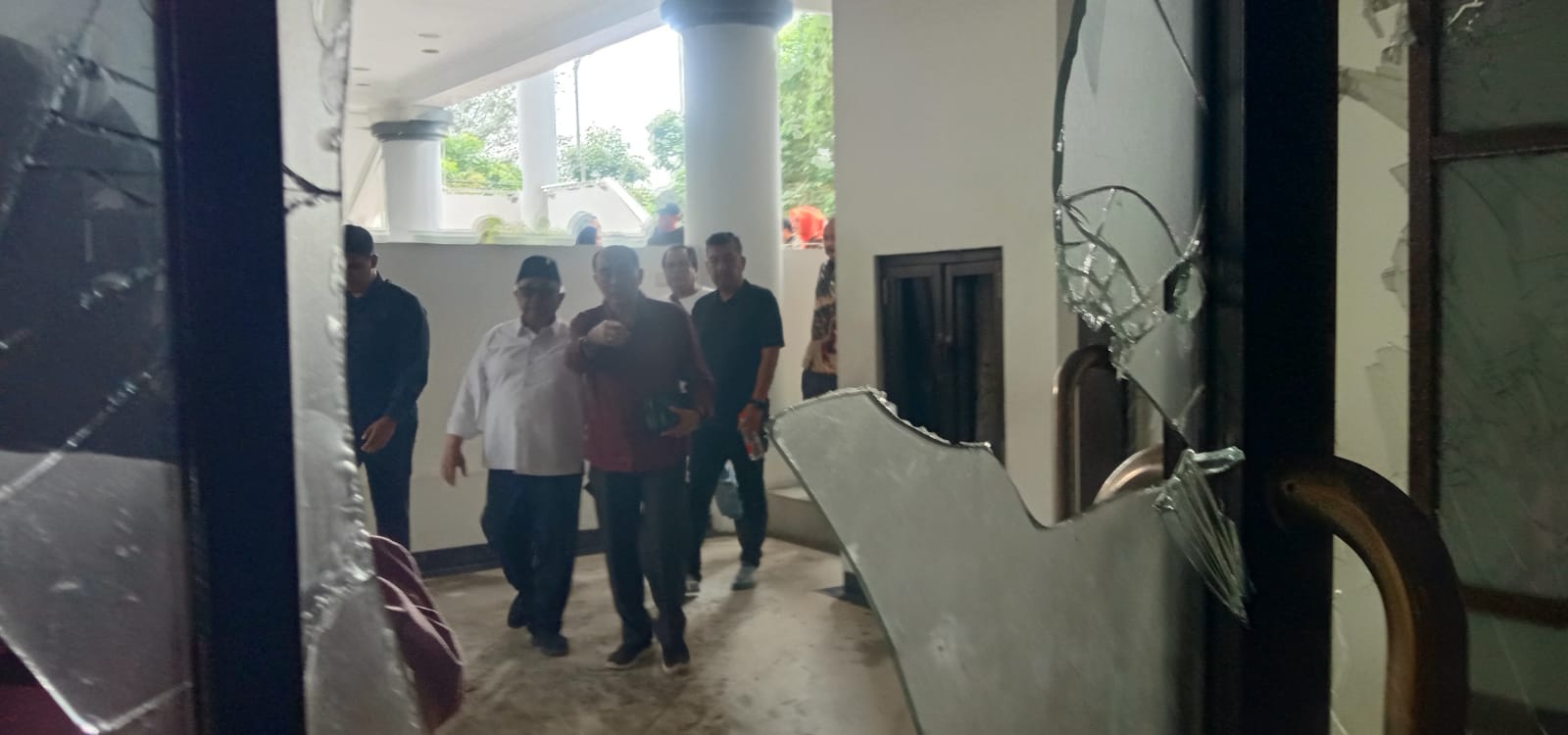 Ruang Paripurna Rusak, DPRD Blitar Terpaksa Gelar Rapat di Ruang Fraksi