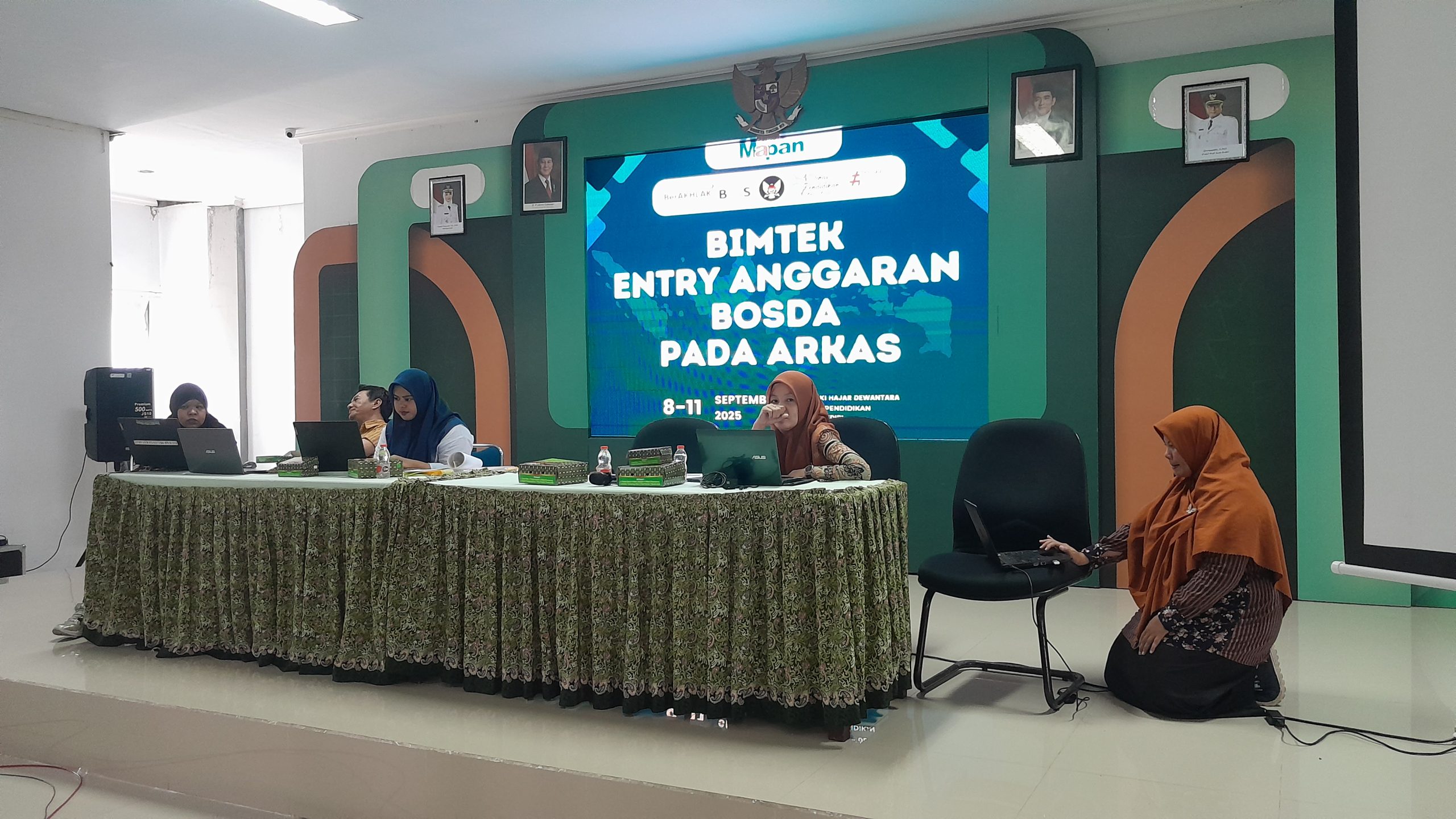 Dinas Pendidikan Kota Kediri Adakan Bimtek BOSDA Melalui Aplikasi ARKAS