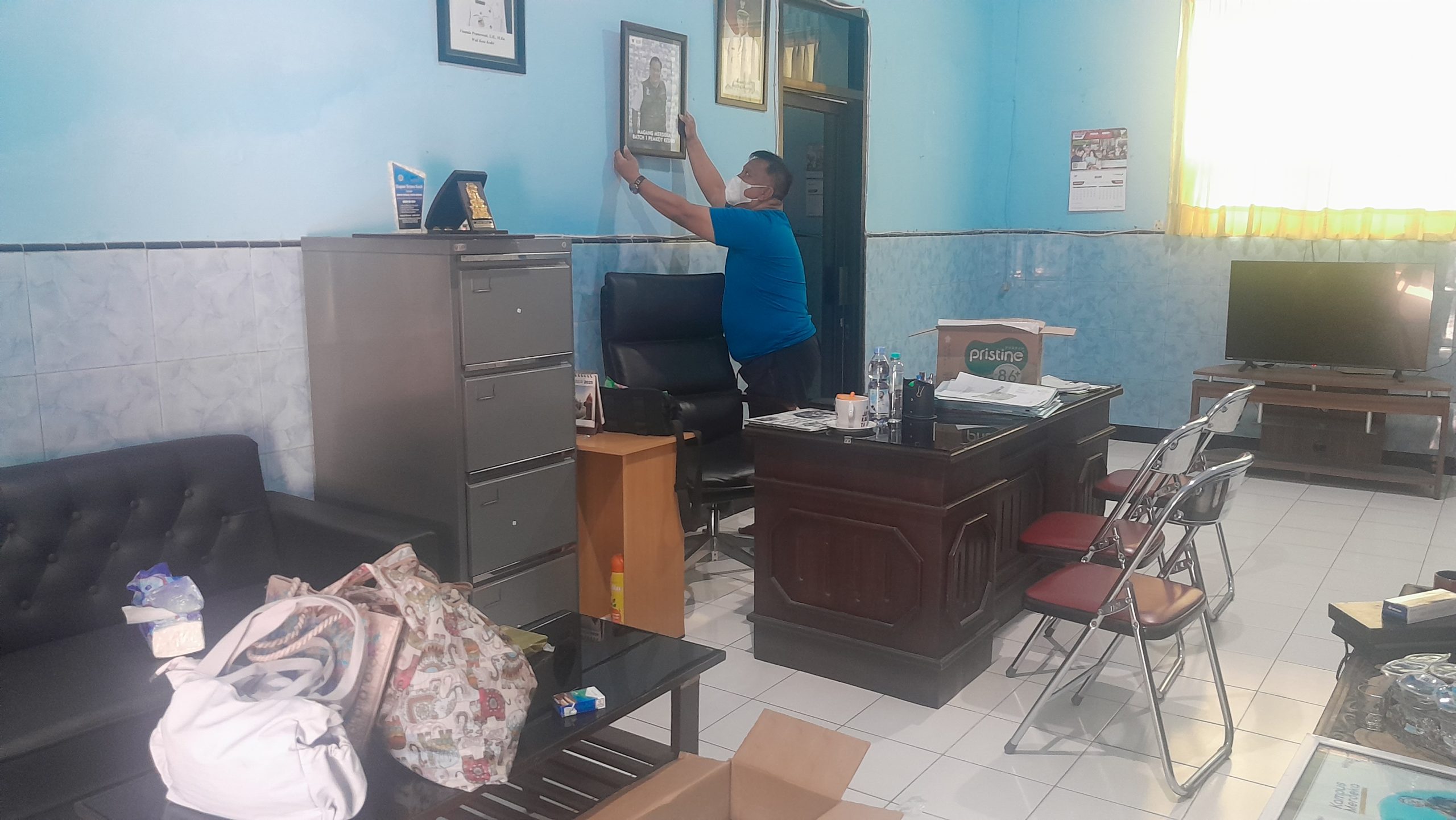 Tiga posisi penting masih belum terisi, yakni Sekretaris Daerah (Sekda), Kepala Inspektorat, dan Kepala Dinas Kesehatan. Hingga berita ini diturunkan, belum ada keterangan resmi mengenai siapa yang akan ditunjuk sebagai pelaksana tugas (Plt).