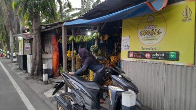 Penutupan Jembatan Semampir Rugikan Pedagang, Omzet Merosot Tajam