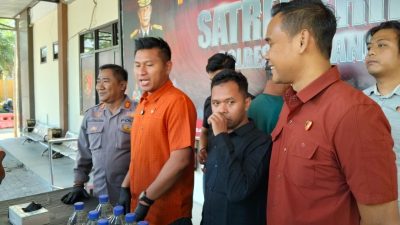 Polres Jombang Gagalkan Peredaran Arak Ilegal, 115 Botol Disita