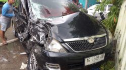 Tabrakan Beruntun Libatkan Truk dan Tiga Mobil di Diwek, Dua Orang Luka