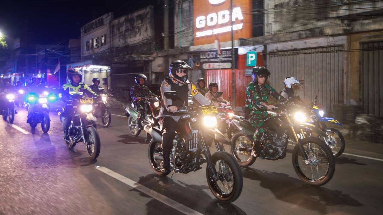 Polisi dan TNI Gencarkan Patroli Skala Besar Demi Keamanan Jombang