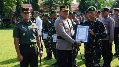 Kodim 0814 dan Masyarakat Jombang Terima Penghargaan Atas Peran Jaga Kamtibmas