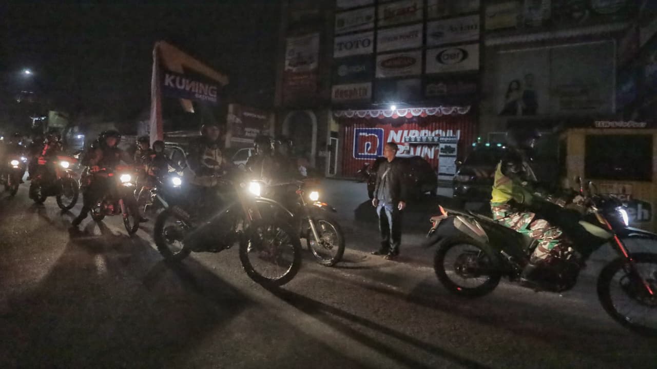 Perkuat Keamanan, Aparat Gabungan Gelar Patroli Skala Besar di Kabupaten Blitar