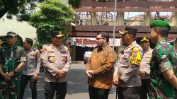 Kapolda Jatim Tinjau Lokasi Kebakaran Pemkab Kediri, Tekankan Penyampaian Aspirasi Secara Santun