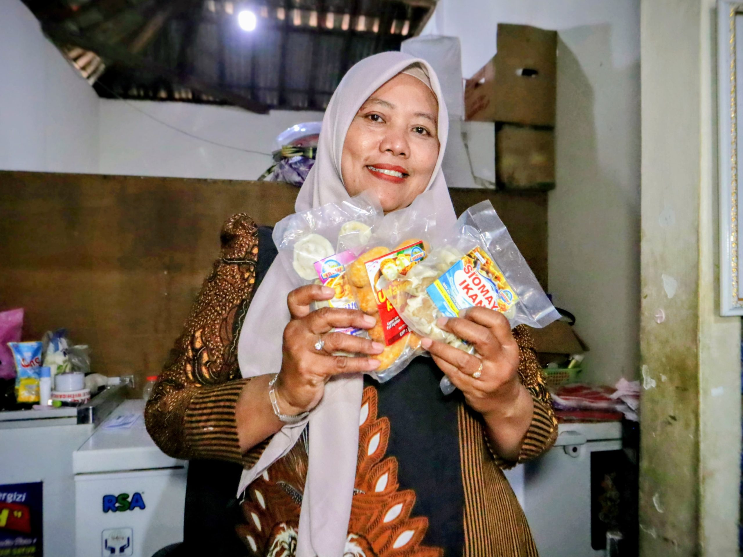 Kreatif Olah Lele, Ibu di Ponorogo Kantongi Omzet Rp80 Juta per Bulan