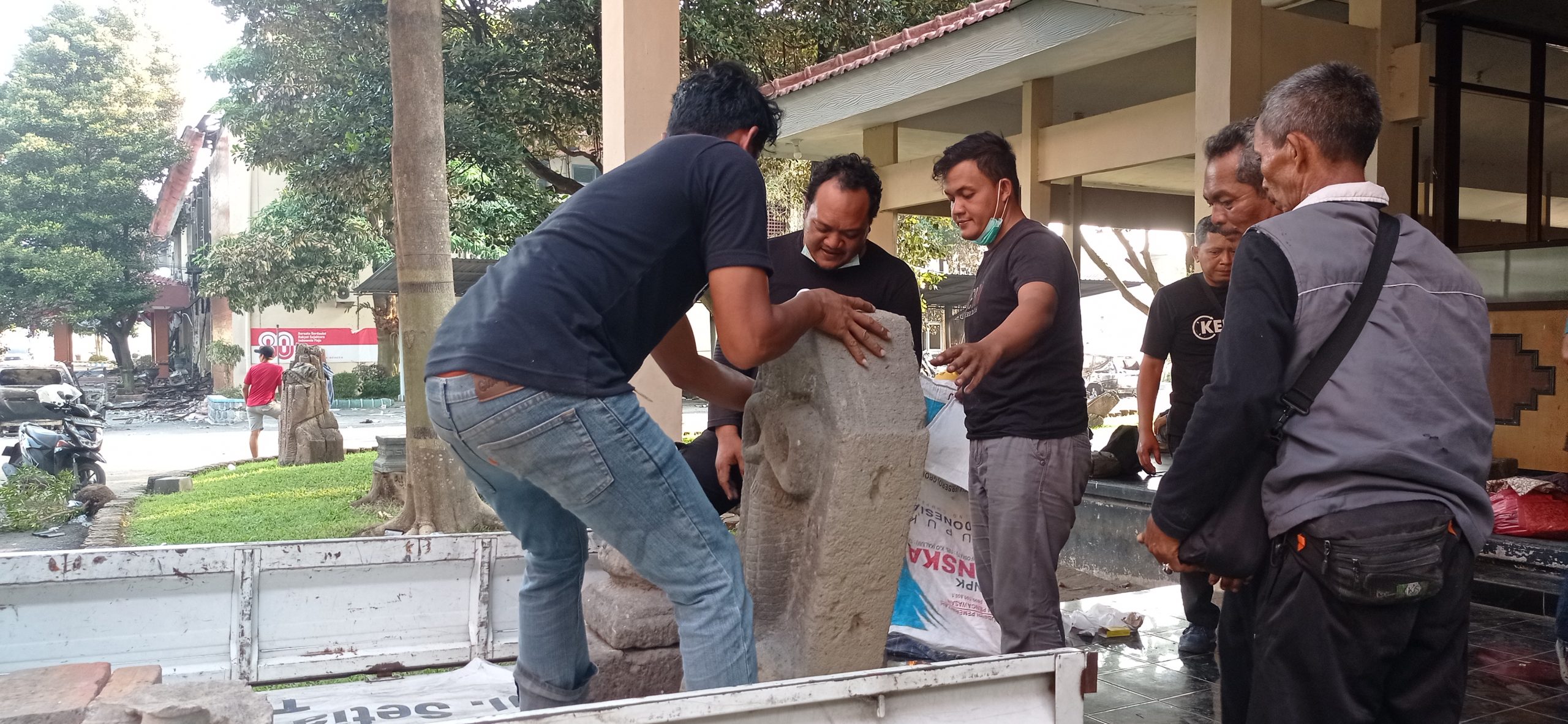 Benda Purbakala Dievakuasi ke Tempat Lebih Aman