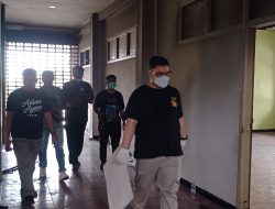 Mas Dhito Tinjau Ruang Kerja, Hanya Kalender yang Tersisa