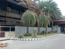 Gedung Pemkab Kediri yang Terbakar Mulai Ditutup Seng