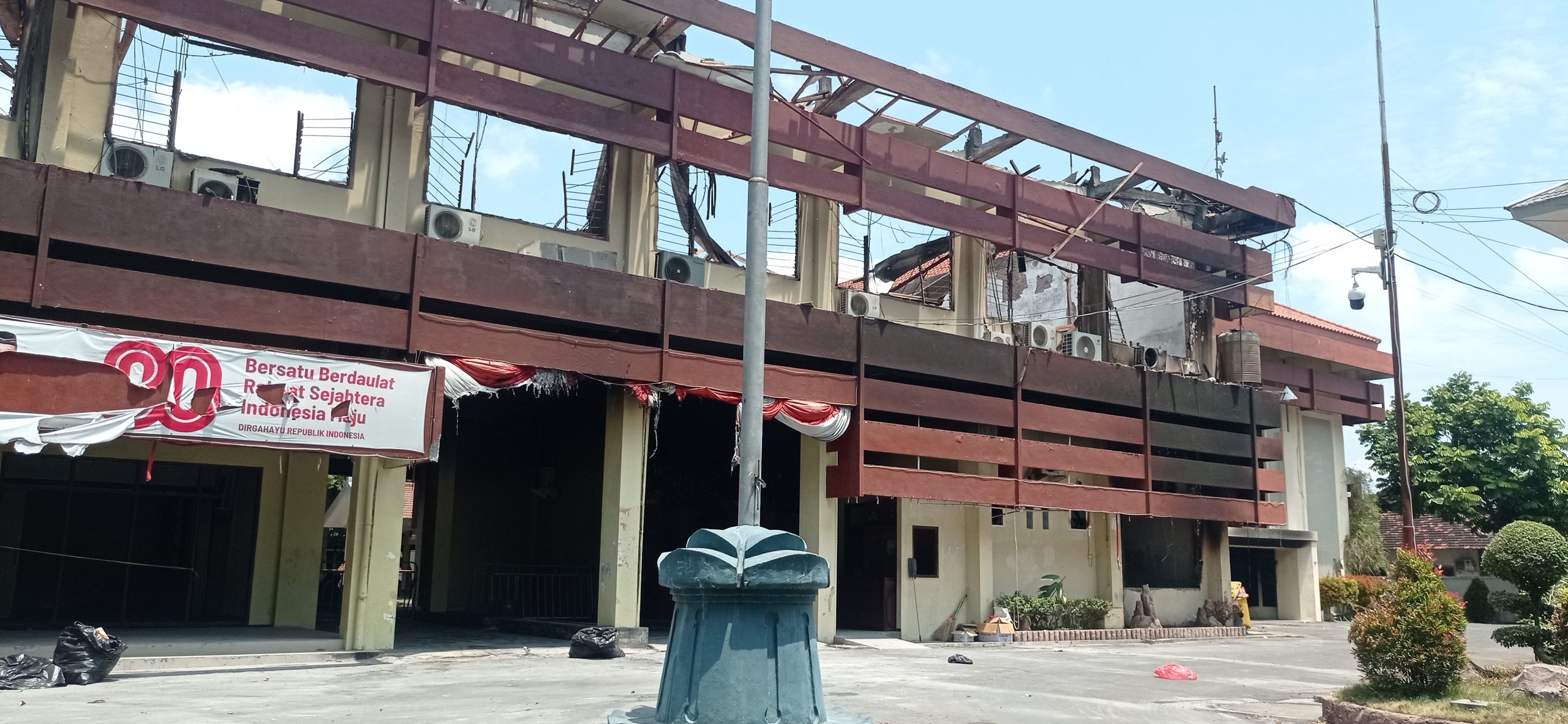 Dewan Tempati Ruang Darurat di Lantai Dua, Kerugian Kebakaran Capai Rp45 Miliar