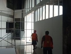 Pasca Perusakan, Pemkab Kediri Buat Sekat Ruangan Sementara untuk ASN